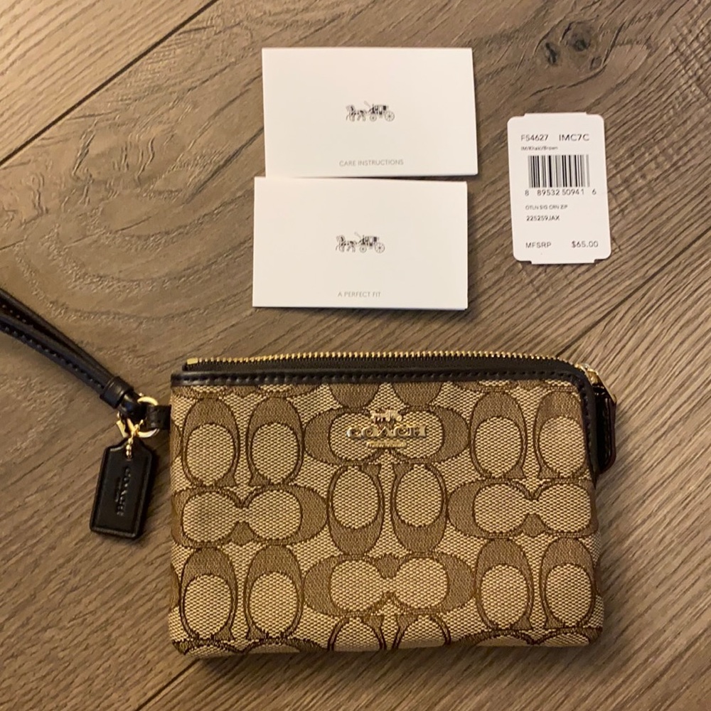 New Coach Wristlet